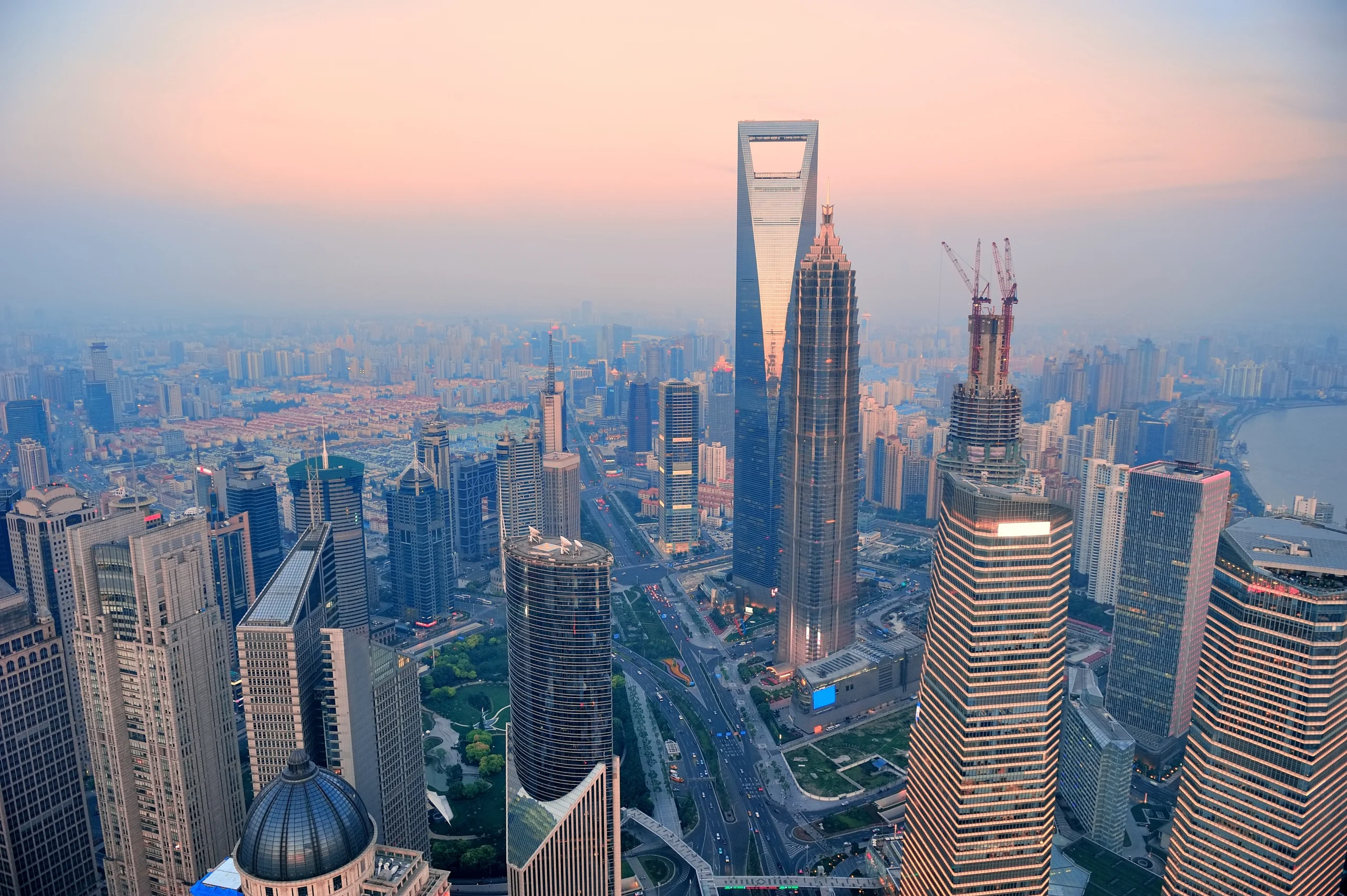Dubai vs. Riyadh The Rise of the Middle East as a Global Investment Hub